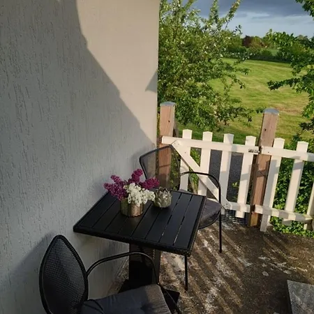 Wiesenblick Apartment Scheggerott